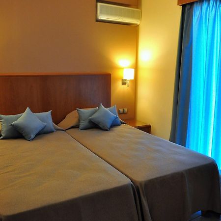 פסאלידי Sandys Studios Apartments And Log Villas מראה חיצוני תמונה