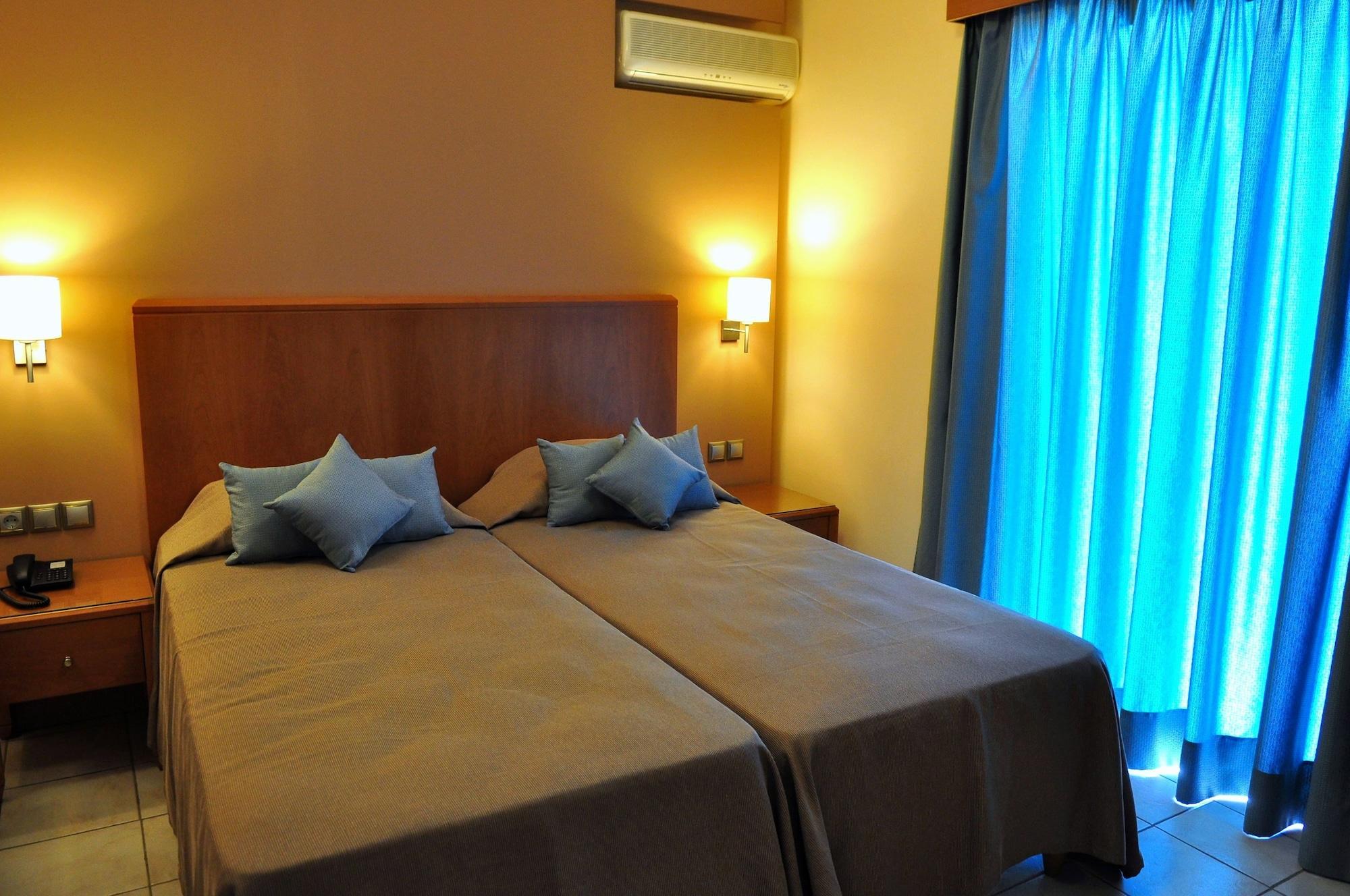 פסאלידי Sandys Studios Apartments And Log Villas מראה חיצוני תמונה