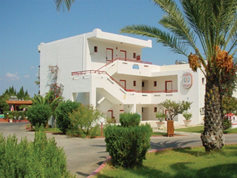 פסאלידי Sandys Studios Apartments And Log Villas מראה חיצוני תמונה