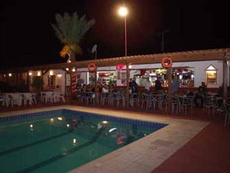 פסאלידי Sandys Studios Apartments And Log Villas מראה חיצוני תמונה