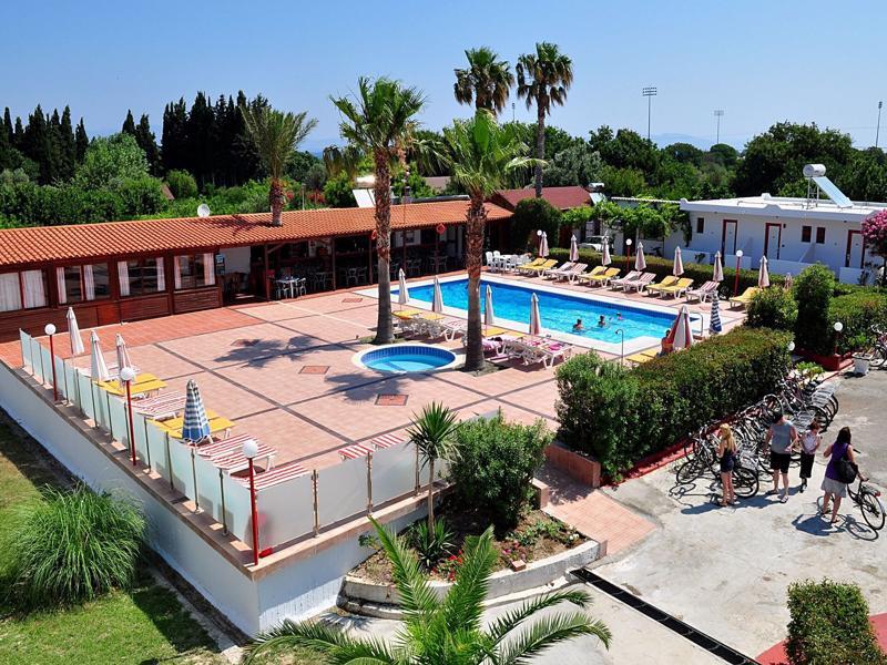 פסאלידי Sandys Studios Apartments And Log Villas מראה חיצוני תמונה