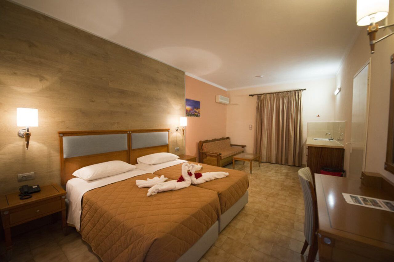 פסאלידי Sandys Studios Apartments And Log Villas מראה חיצוני תמונה